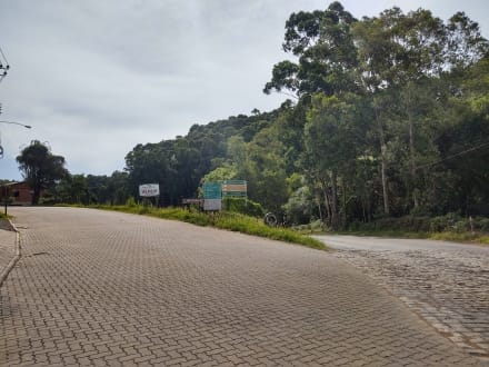 TERRENO DE ESQUINA